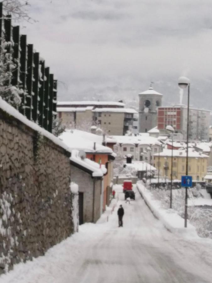 Dietro L'Angolo Sondrio Villa Exterior foto