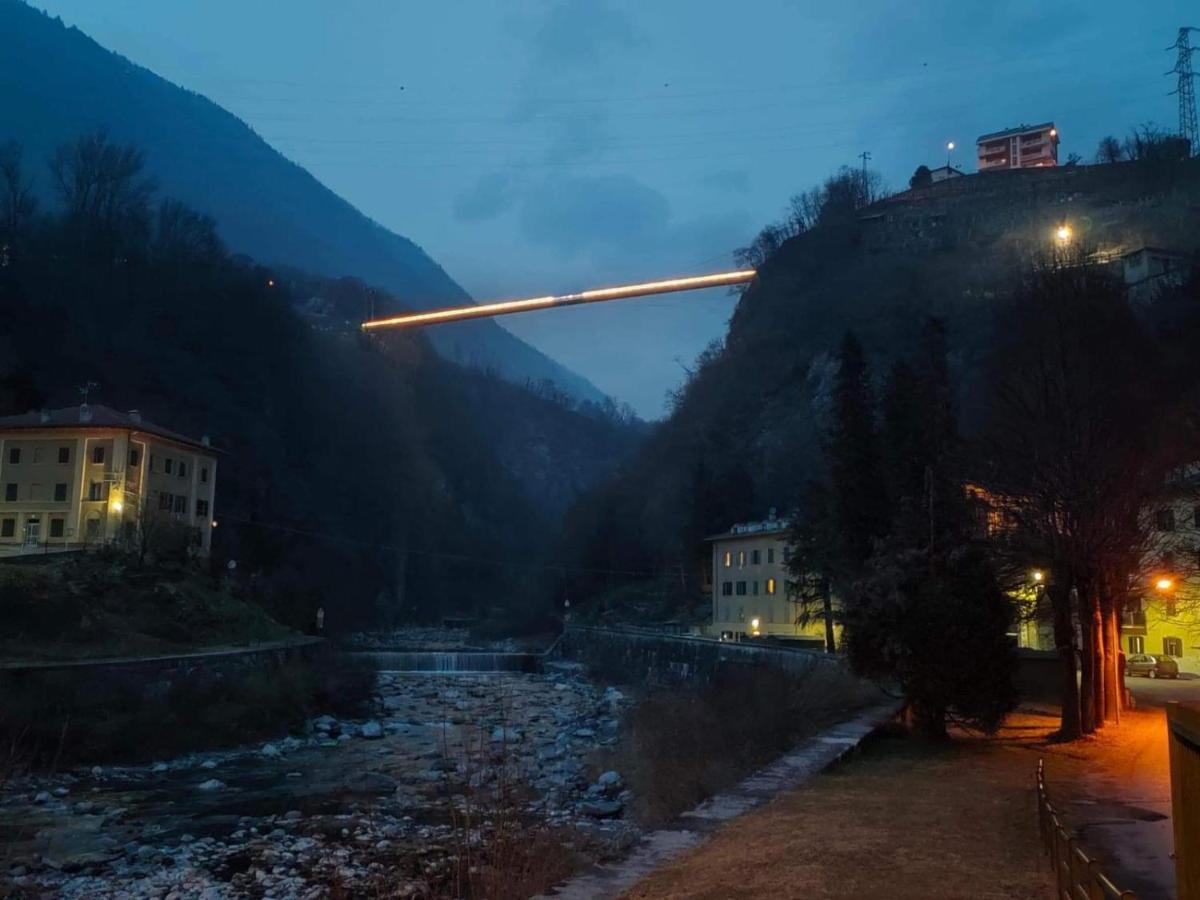 Dietro L'Angolo Sondrio Villa Exterior foto