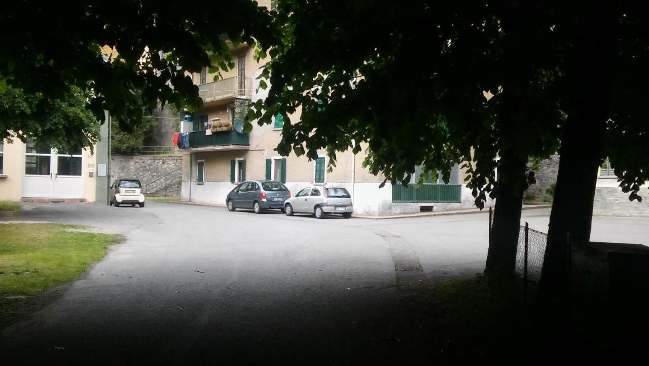 Dietro L'Angolo Sondrio Villa Exterior foto